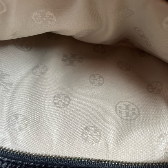 Authentic Tory Burch genuine leather handbag
With silver hardware! - Picture 11 of 13